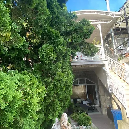Gala Posh Apartment Soko Banja